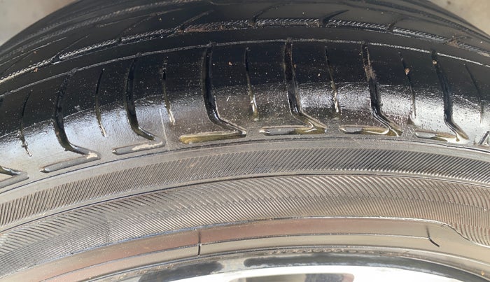 2019 Honda City 1.5L I-VTEC V MT, CNG, Manual, 78,988 km, Right Rear Tyre Tread