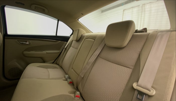 2018 Maruti Ciaz ZETA 1.5 SHVS MT PETROL, Petrol, Manual, 62,709 km, Right Side Rear Door Cabin