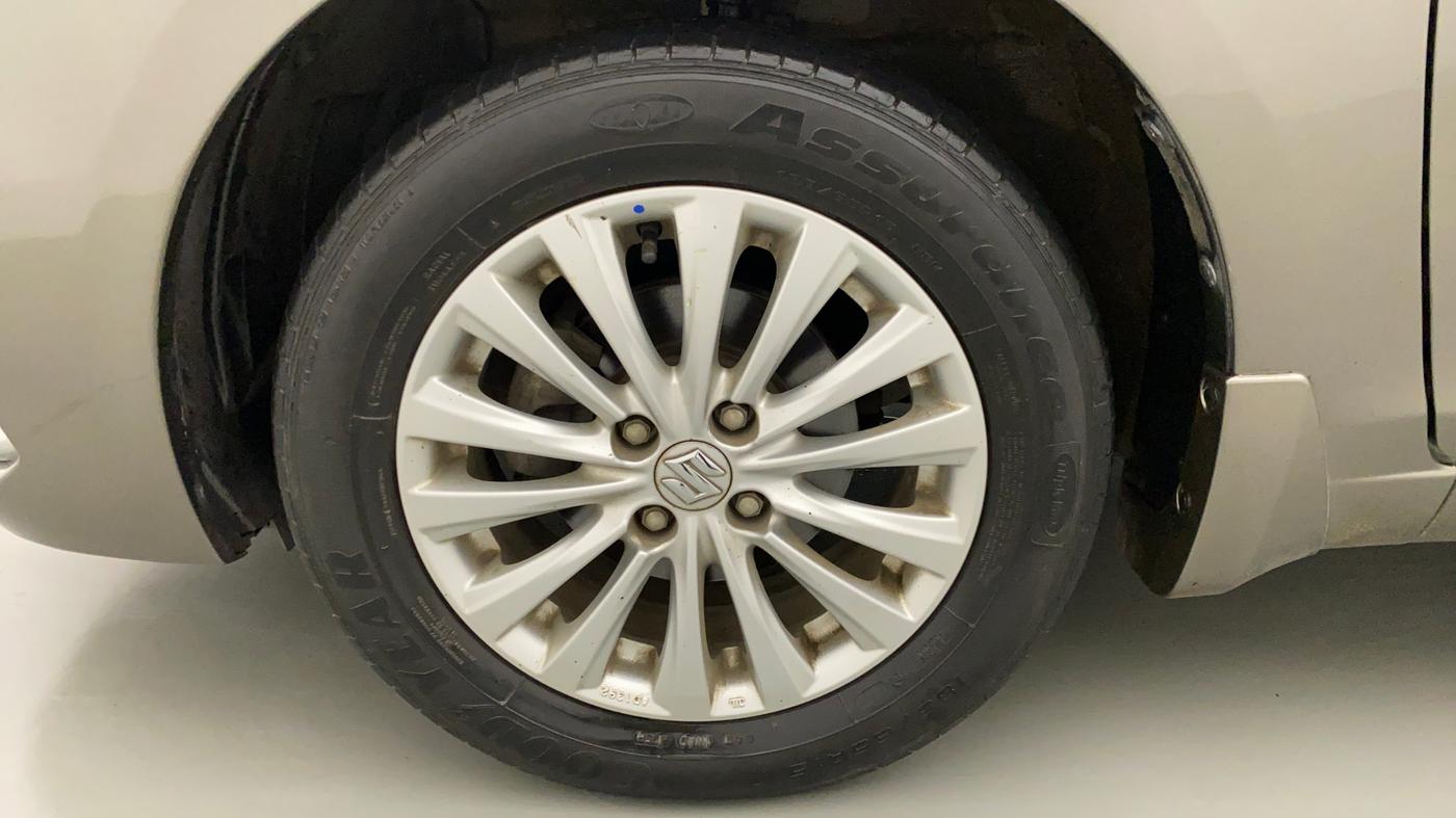 2018 Maruti Ciaz ZETA 1.5 SHVS MT PETROL, Petrol, Manual, 62,709 km, Left Front Wheel