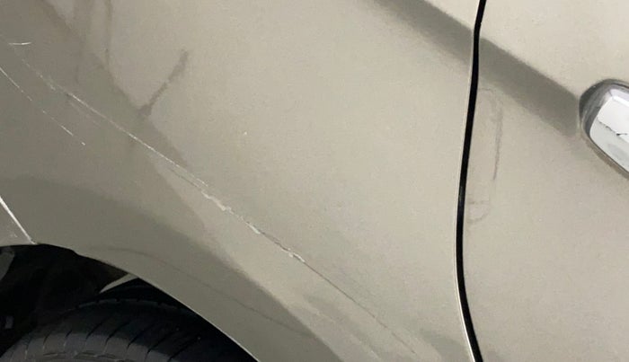 2018 Maruti Ciaz ZETA 1.5 SHVS MT PETROL, Petrol, Manual, 62,709 km, Right quarter panel - Minor scratches