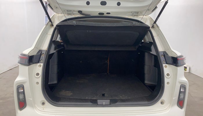 2024 Maruti Grand Vitara DELTA SMART HYBRID, Petrol, Manual, 34,308 km, Boot Inside