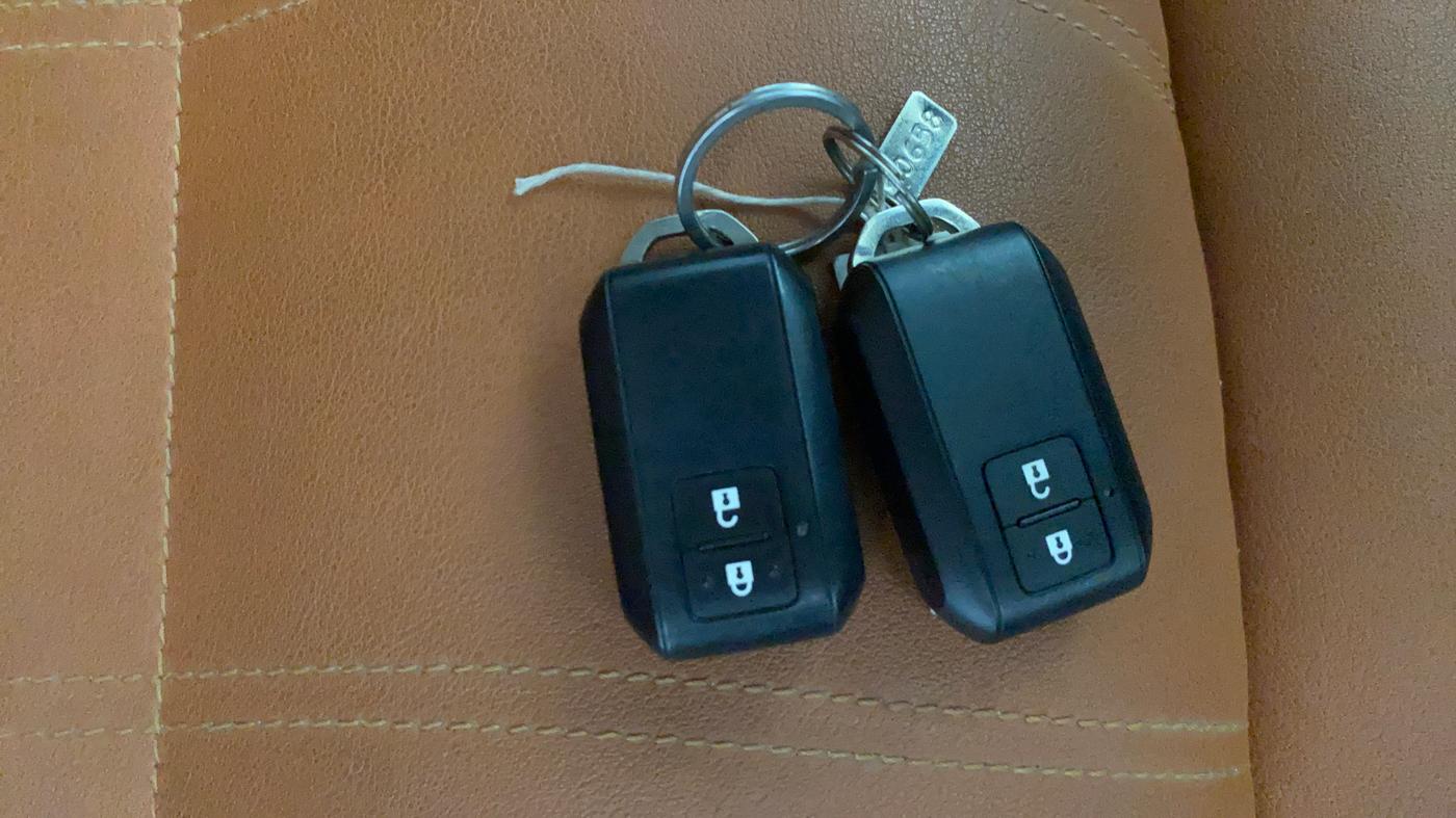 2024 Maruti Grand Vitara DELTA SMART HYBRID, Petrol, Manual, 34,308 km, Key Close Up