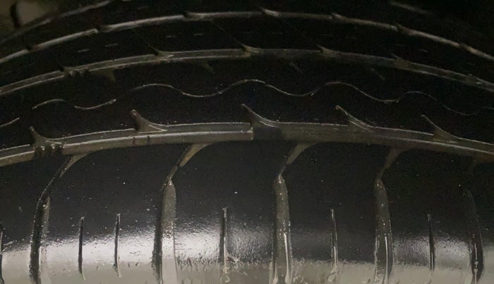 2014 Ford Ecosport TREND 1.5L DIESEL, Diesel, Manual, 92,281 km, Left Rear Tyre Tread