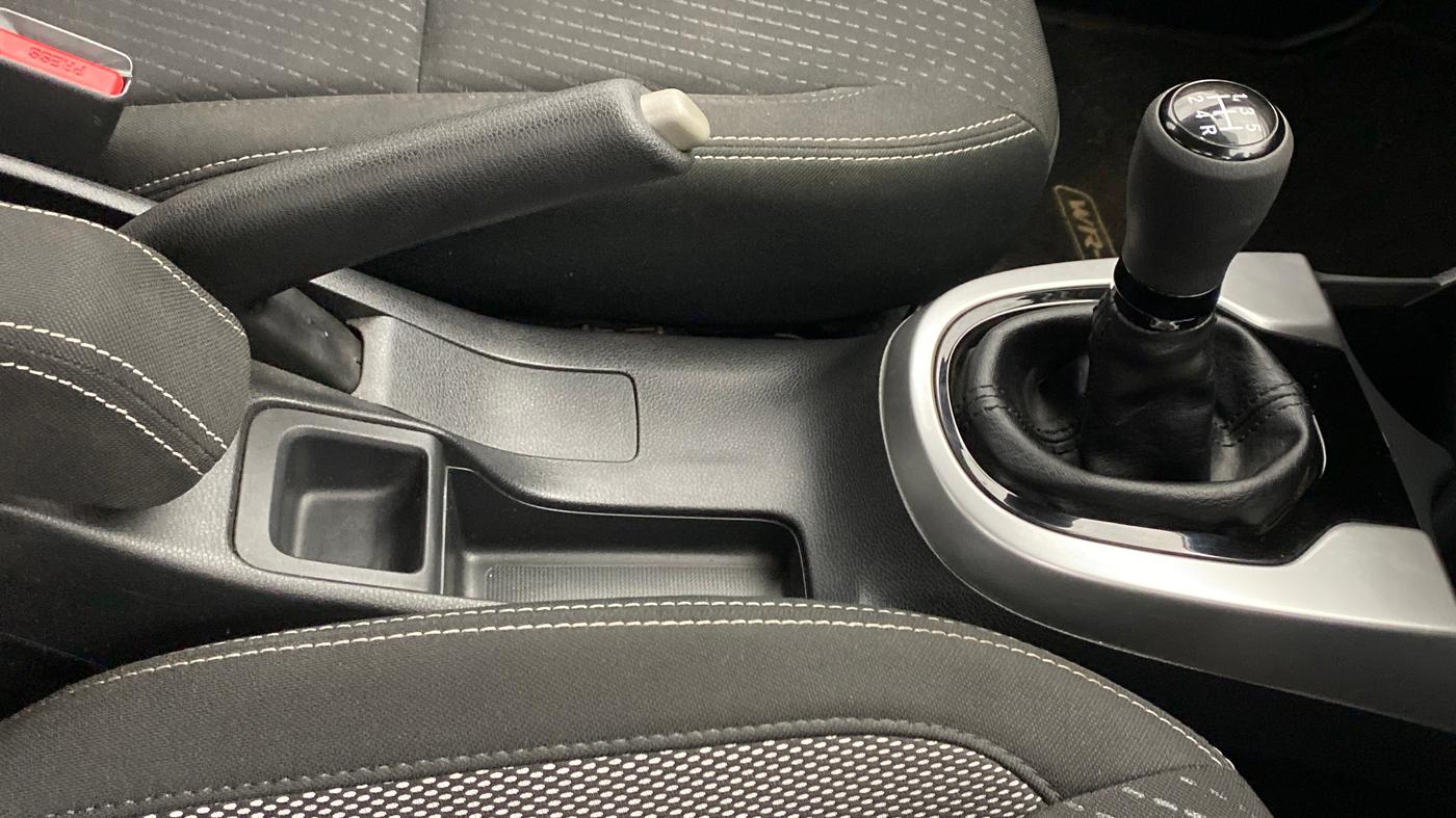 2019 Honda WR-V 1.2 i-VTEC VX MT, Petrol, Manual, 15,680 km, Gear Lever