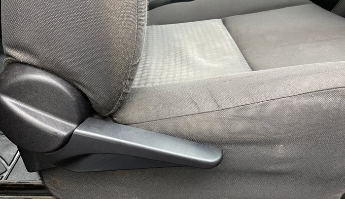 2011 Toyota Etios V, Petrol, Manual, 87,194 km, Driver Side Adjustment Panel