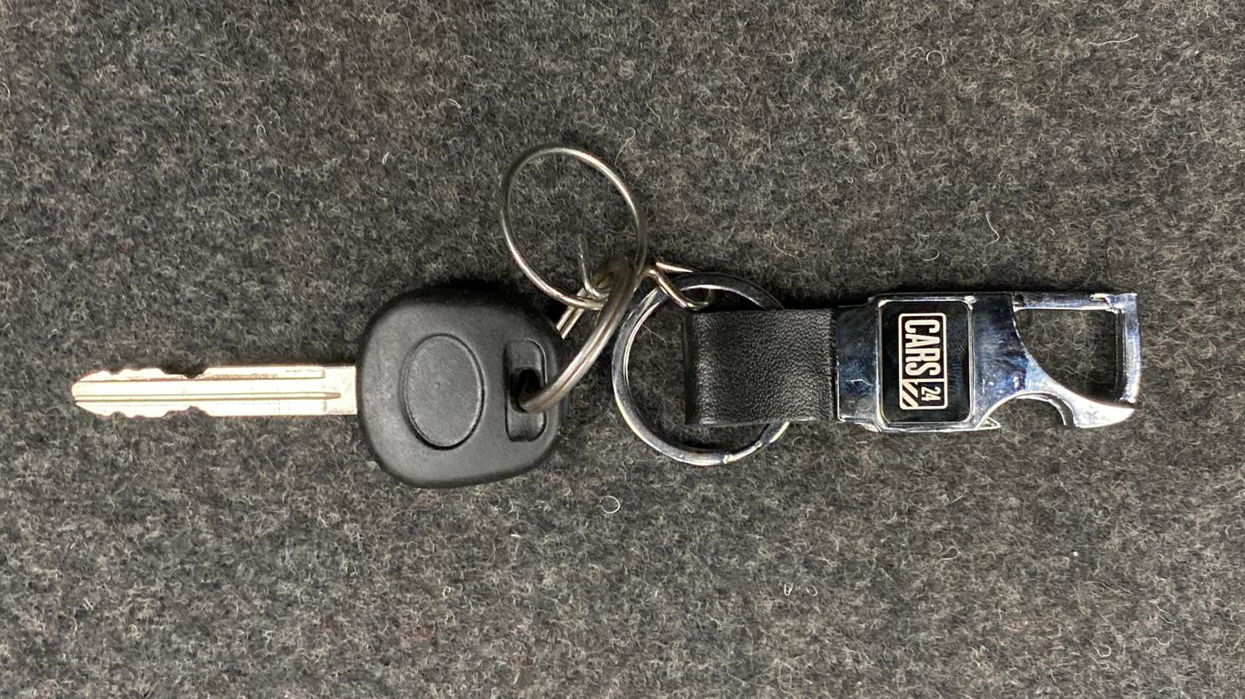 2011 Toyota Etios V, Petrol, Manual, 87,194 km, Key Close Up