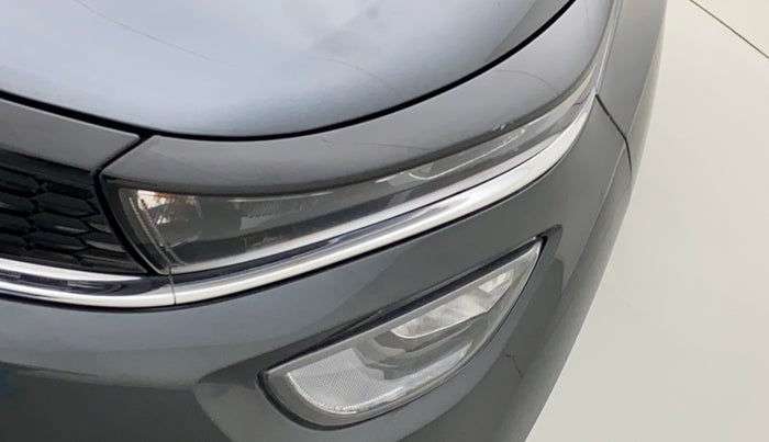 2020 Tata ALTROZ XZ PETROL, Petrol, Manual, 40,234 km, Left headlight - Minor scratches