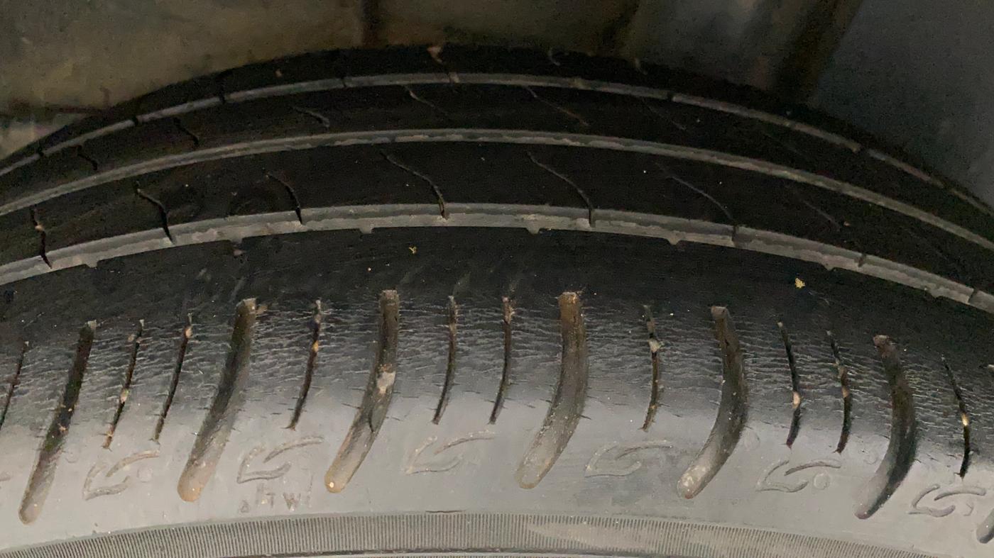 2020 Tata ALTROZ XZ PETROL, Petrol, Manual, 40,234 km, Left Rear Tyre Tread