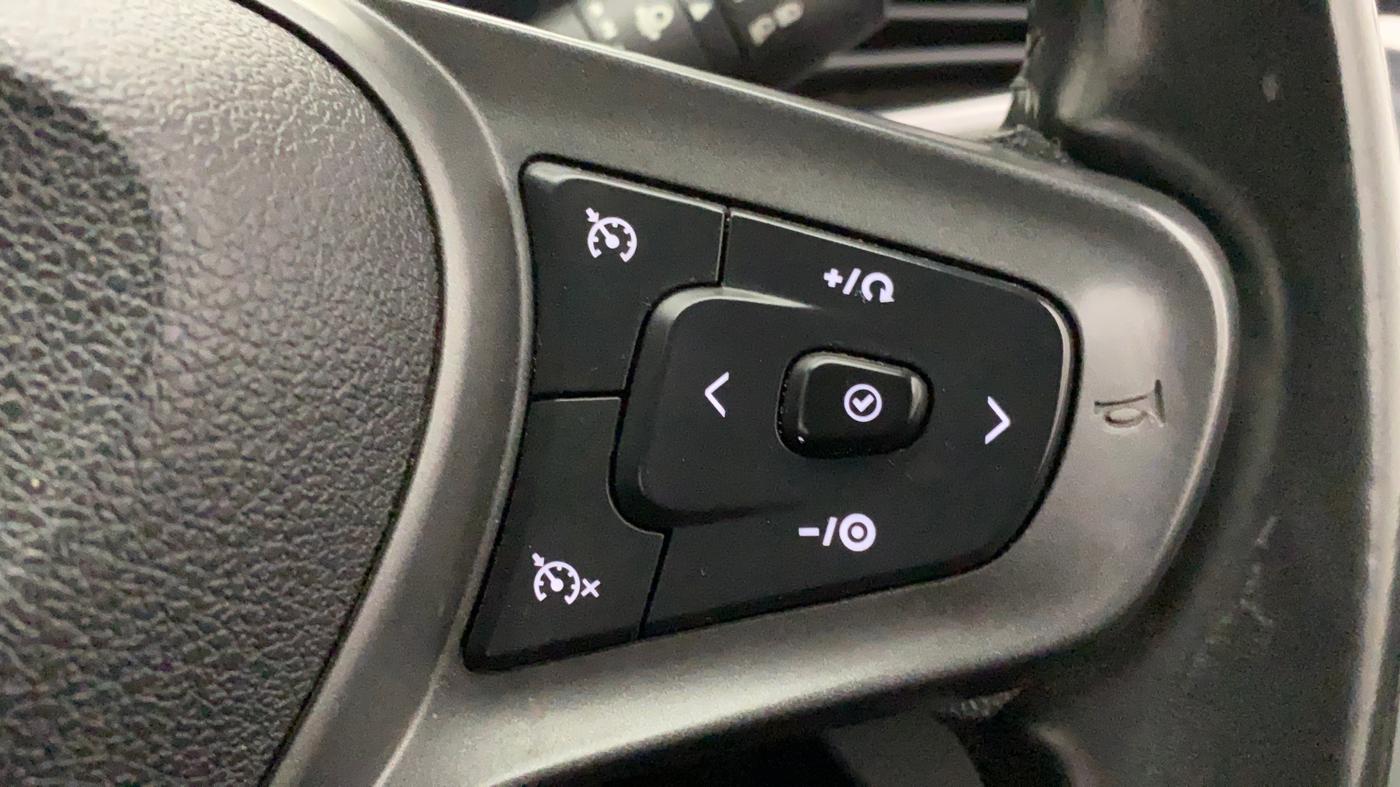 2020 Tata ALTROZ XZ PETROL, Petrol, Manual, 40,234 km, Adaptive Cruise Control
