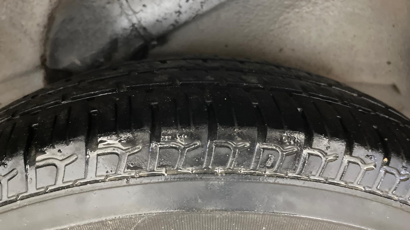 2016 Hyundai i10 SPORTZ 1.1, Petrol, Manual, 88,853 km, Left Rear Tyre Tread