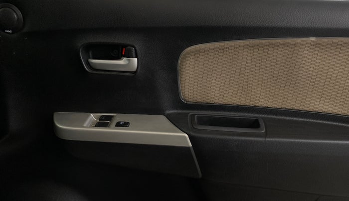 2018 Maruti Wagon R 1.0 LXI, Petrol, Manual, 44,431 km, Driver Side Door Panels Control