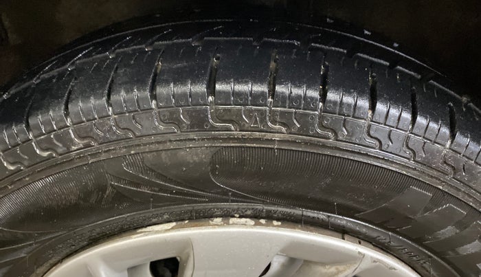 2018 Maruti Wagon R 1.0 LXI, Petrol, Manual, 44,431 km, Left Front Tyre Tread