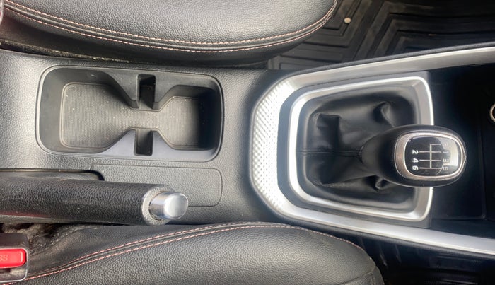 2021 KIA SONET HTX 1.5, Diesel, Manual, 98,661 km, Gear Lever