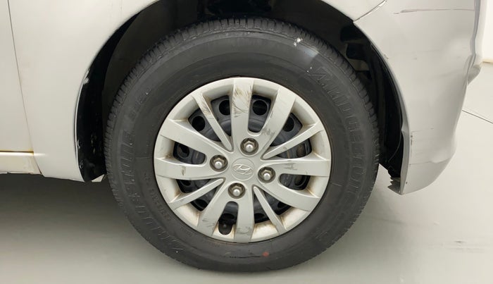 2016 Hyundai i10 SPORTZ 1.1, Petrol, Manual, 34,916 km, Right Front Wheel