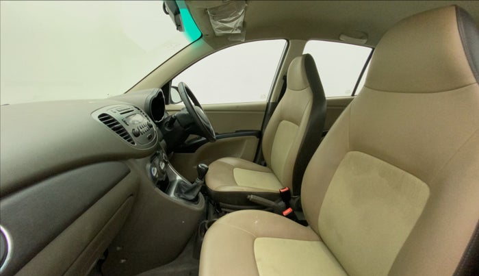 2016 Hyundai i10 SPORTZ 1.1, Petrol, Manual, 34,916 km, Right Side Front Door Cabin