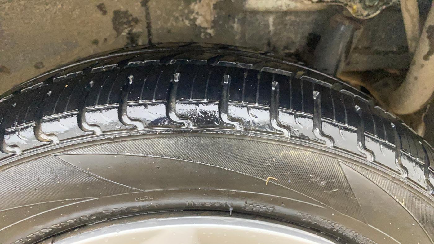 2018 Maruti Wagon R 1.0 VXI AMT, CNG, Automatic, 91,511 km, Left Rear Tyre Tread