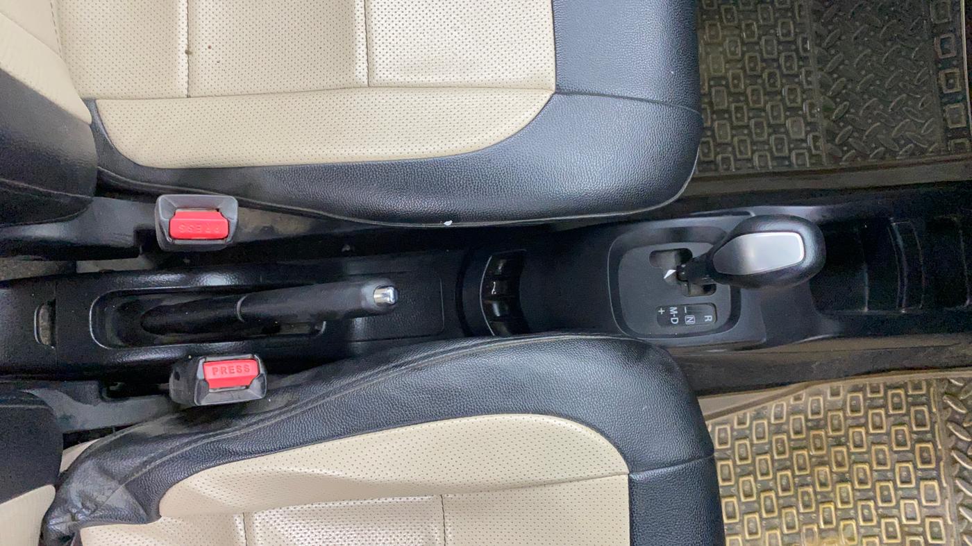 2018 Maruti Wagon R 1.0 VXI AMT, CNG, Automatic, 91,511 km, Gear Lever