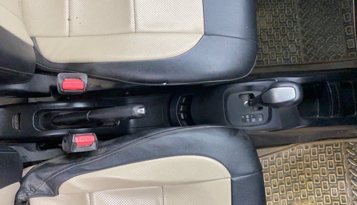 2018 Maruti Wagon R 1.0 VXI AMT, CNG, Automatic, 91,489 km, Gear Lever