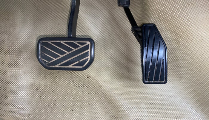 2021 Maruti Dzire ZXI AMT, Petrol, Automatic, 15,013 km, Pedals