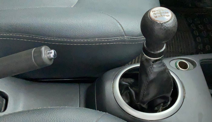 2010 Maruti Swift ZXI, Petrol, Manual, 77,733 km, Gear Lever