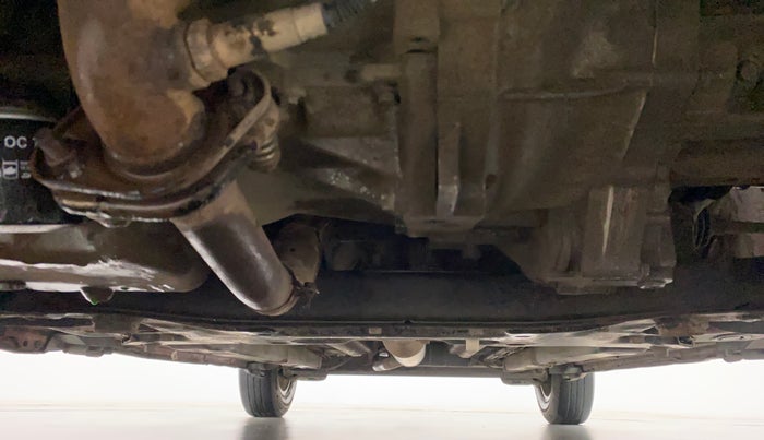 2010 Maruti Swift ZXI, Petrol, Manual, 77,733 km, Front Underbody