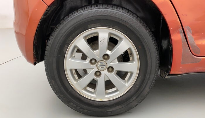 2010 Maruti Swift ZXI, Petrol, Manual, 77,733 km, Right Rear Wheel