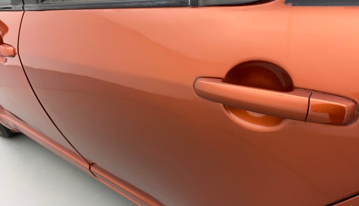 2010 Maruti Swift ZXI, Petrol, Manual, 77,733 km, Rear left door - Paint has faded