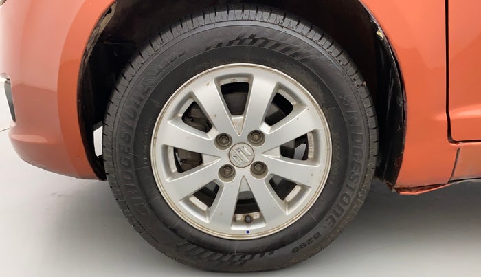 2010 Maruti Swift ZXI, Petrol, Manual, 77,733 km, Left Front Wheel