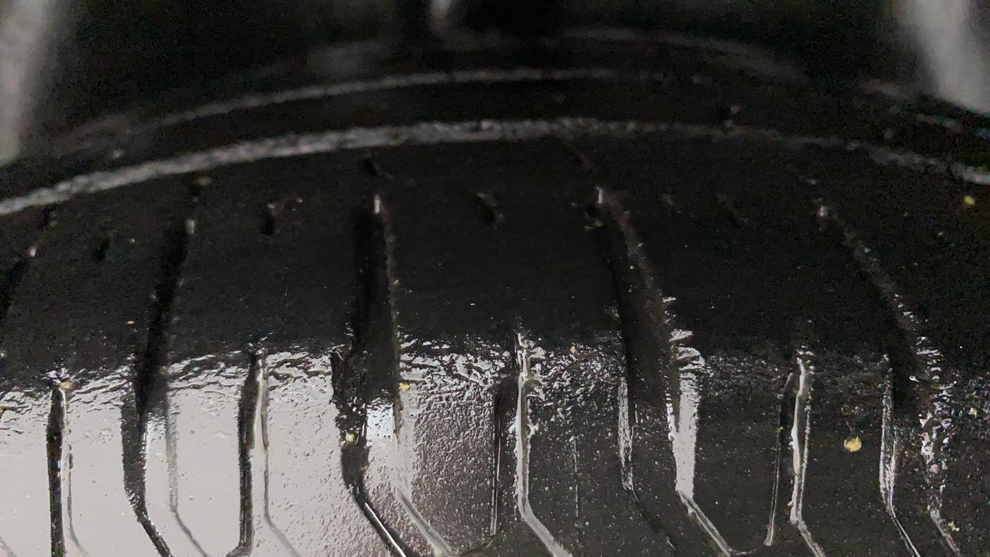 2010 Maruti Swift ZXI, Petrol, Manual, 77,733 km, Right Rear Tyre Tread