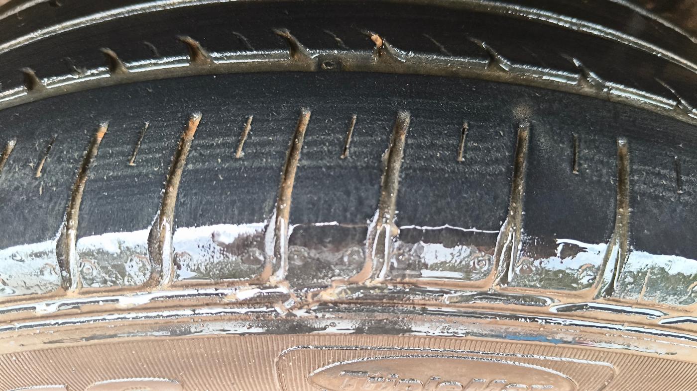 2019 Maruti Ertiga ZXI+ SHVS, Petrol, Manual, 87,404 km, Right Rear Tyre Tread