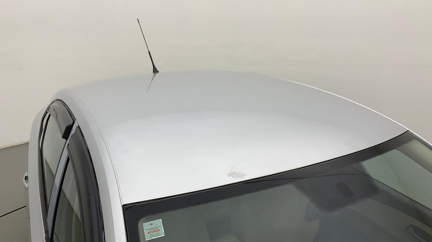 2011 Volkswagen Vento HIGHLINE 1.6 MPI, Petrol, Manual, 81,009 km, Roof