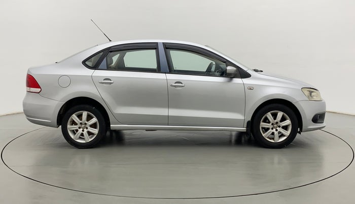 2011 Volkswagen Vento HIGHLINE 1.6 MPI, Petrol, Manual, 81,009 km, Right Side View