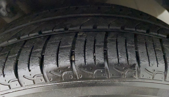 2019 Hyundai NEW SANTRO SPORTZ 1.1, Petrol, Manual, 22,320 km, Left Rear Tyre Tread