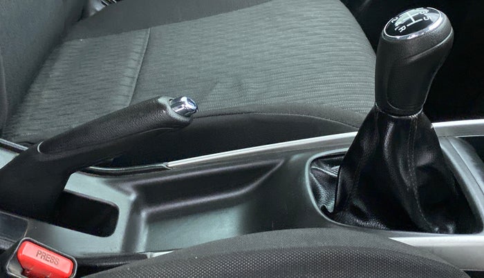 2015 Maruti Baleno ALPHA 1.2 K12, Petrol, Manual, 65,898 km, Gear Lever
