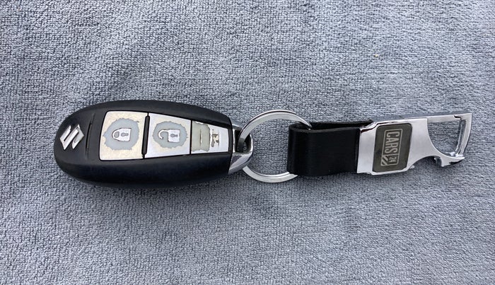 2015 Maruti Baleno ALPHA 1.2 K12, Petrol, Manual, 65,898 km, Key Close Up