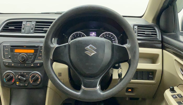2016 Maruti Ciaz VXI (O), Petrol, Manual, 44,533 km, Steering Wheel Close Up