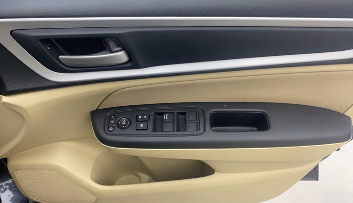 2022 Honda Amaze 1.2L I-VTEC VX CVT, Petrol, Automatic, 7,147 km, Driver Side Door Panels Control