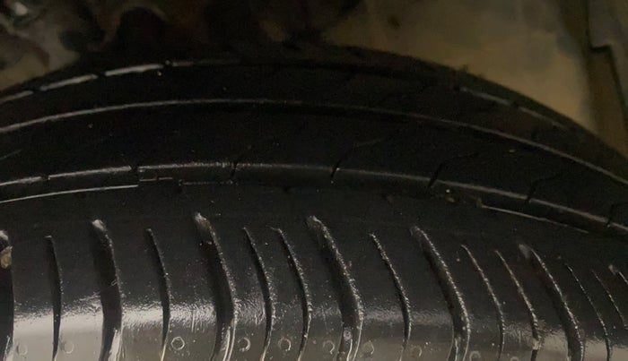 2022 Honda Amaze 1.2L I-VTEC VX CVT, Petrol, Automatic, 7,147 km, Right Front Tyre Tread