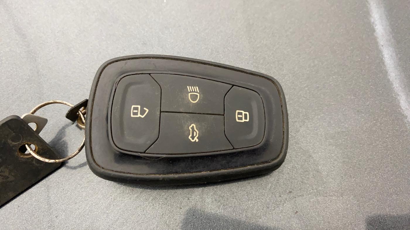 2021 Tata ALTROZ XZ DIESEL, Diesel, Manual, 98,464 km, Key Close Up
