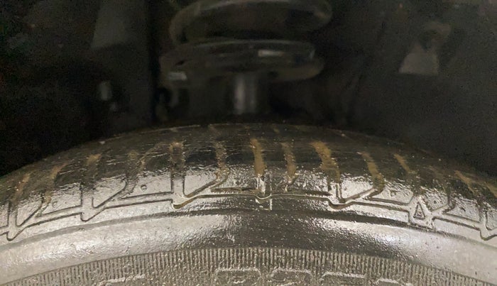 2021 Tata ALTROZ XZ DIESEL, Diesel, Manual, 98,464 km, Right Front Tyre Tread