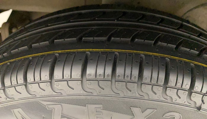 2019 Hyundai NEW SANTRO MAGNA, Petrol, Manual, 60,044 km, Right Rear Tyre Tread