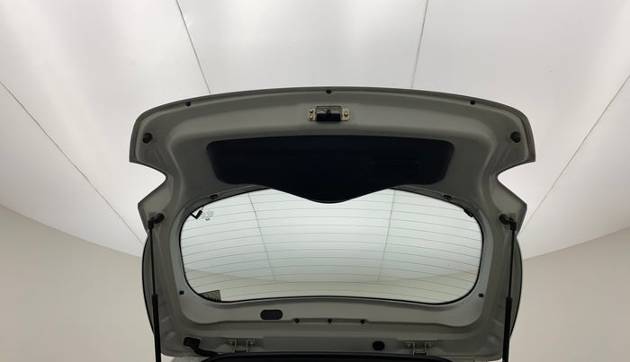 2015 Hyundai Grand i10 SPORTZ 1.2 KAPPA VTVT, Petrol, Manual, 1,15,129 km, Boot Door Open