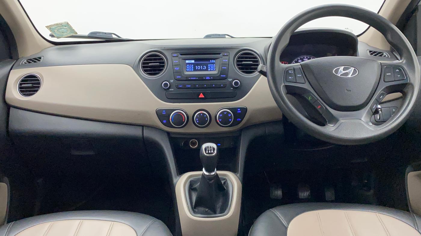 2015 Hyundai Grand i10 SPORTZ 1.2 KAPPA VTVT, Petrol, Manual, 1,15,129 km, Dashboard