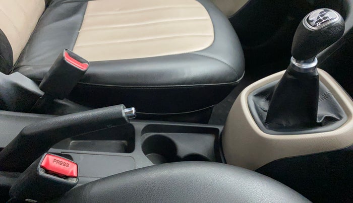 2015 Hyundai Grand i10 SPORTZ 1.2 KAPPA VTVT, Petrol, Manual, 1,15,129 km, Gear Lever