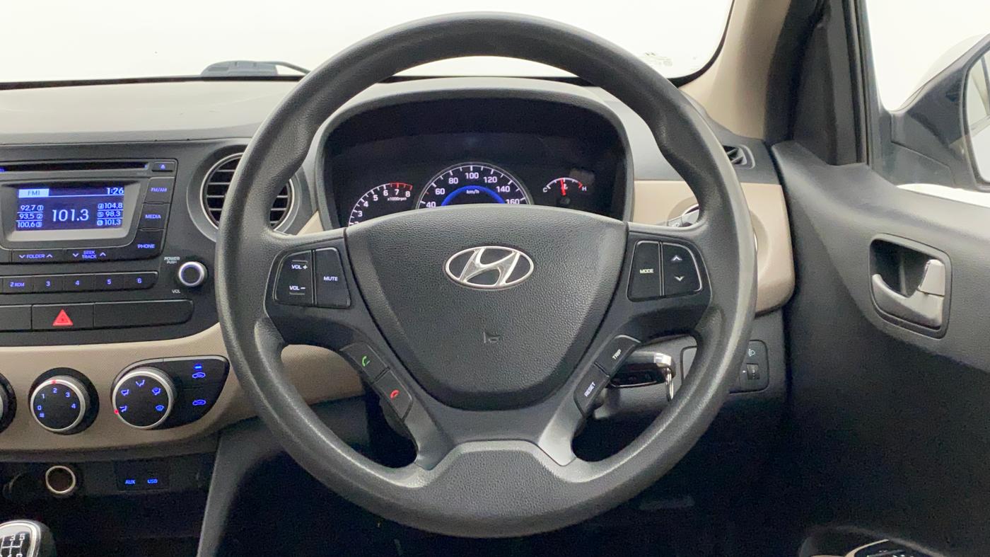 2015 Hyundai Grand i10 SPORTZ 1.2 KAPPA VTVT, Petrol, Manual, 1,15,129 km, Steering Wheel Close Up