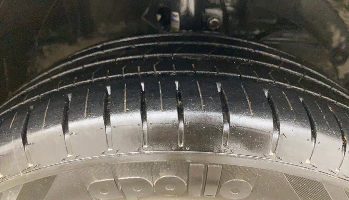 2018 Maruti Baleno ZETA PETROL 1.2, Petrol, Manual, 65,481 km, Right Front Tyre Tread