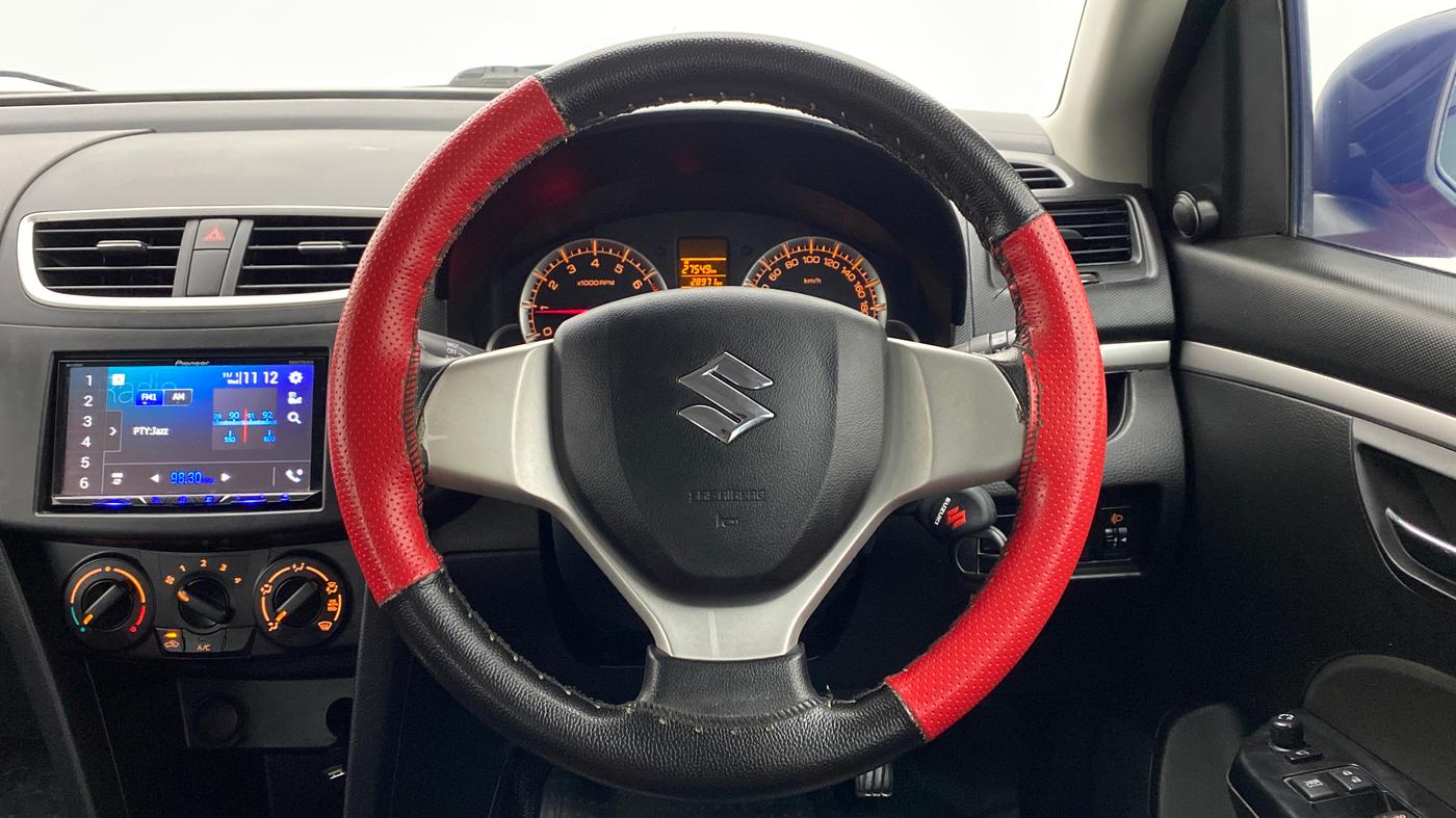 2017 Maruti Swift VXI OPT, Petrol, Manual, 29,154 km, Steering Wheel Close Up