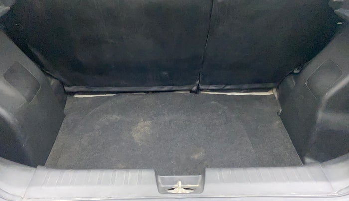 2016 Maruti Baleno ZETA PETROL 1.2, Petrol, Manual, 52,059 km, Dicky (Boot door) - Parcel tray missing