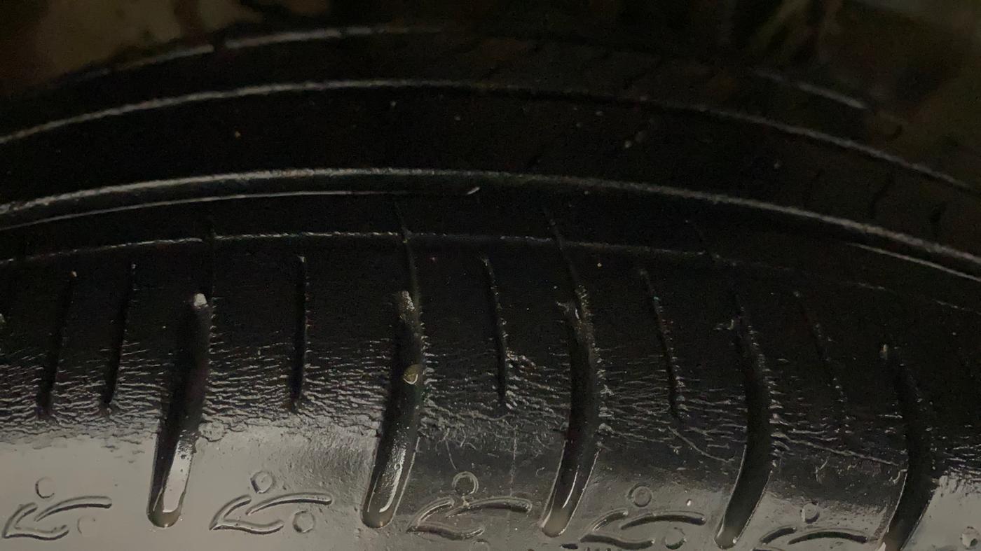2018 Tata TIGOR XZA PETROL, Petrol, Automatic, 43,225 km, Right Front Tyre Tread