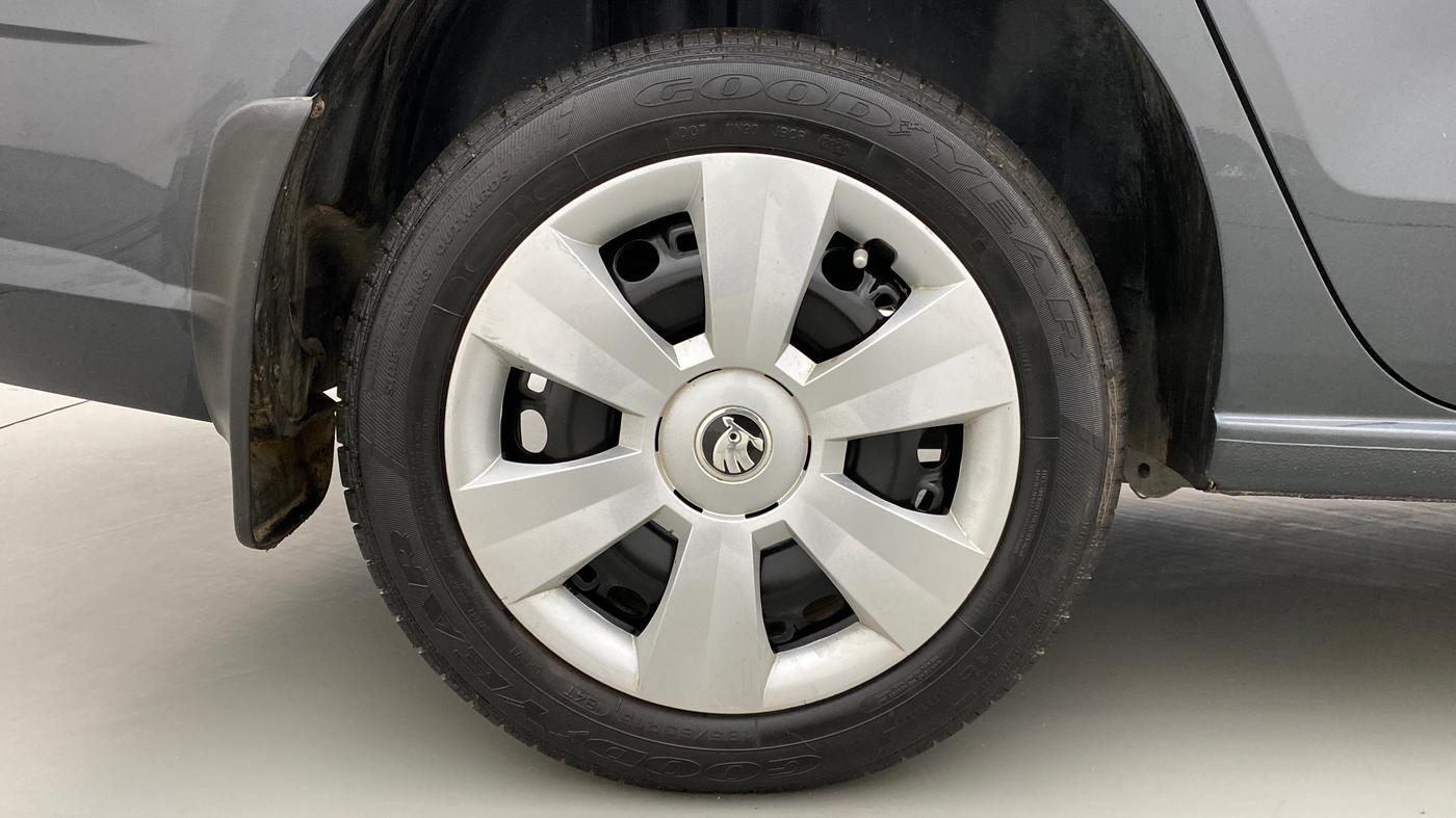 2020 Skoda Rapid ACTIVE 1.0 TSI, Petrol, Manual, 12,876 km, Right Rear Wheel